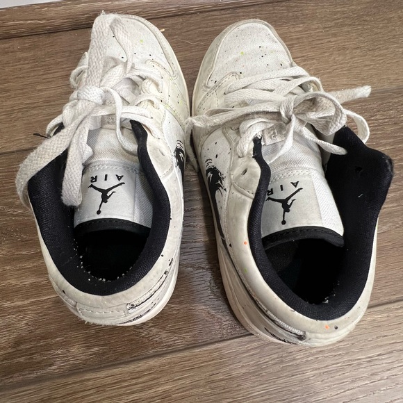 Youth Nike Air Jordan 1 low brushstroke paint splatter - Picture 3 of 8